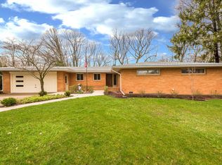 1902 Sunset Dr, Saint Joseph, MI 49085