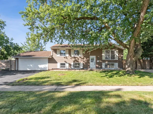 720 Notre Dame Dr, Matteson, IL 60443