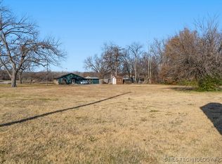 243 E 141st St, Glenpool, OK 74033