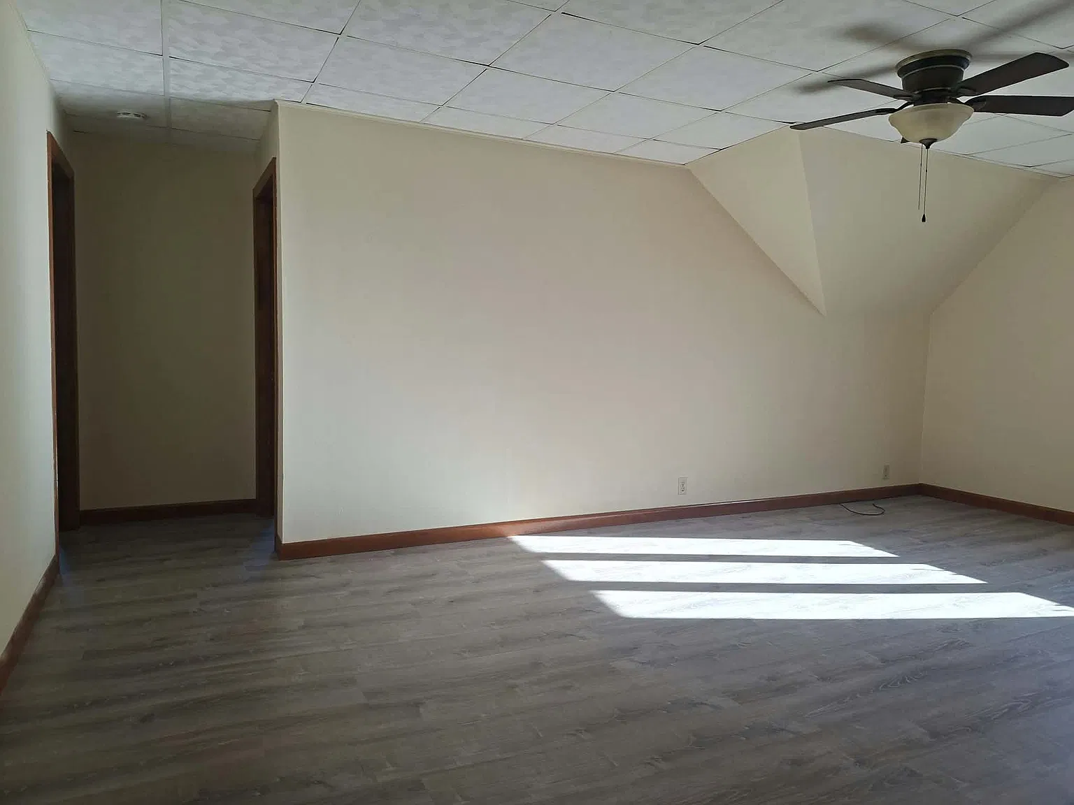 2 bed, 1070 sqft, $1,700 — Photo 4
