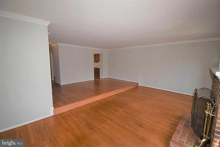 8243 Cedar Landing Ct — Photo 10