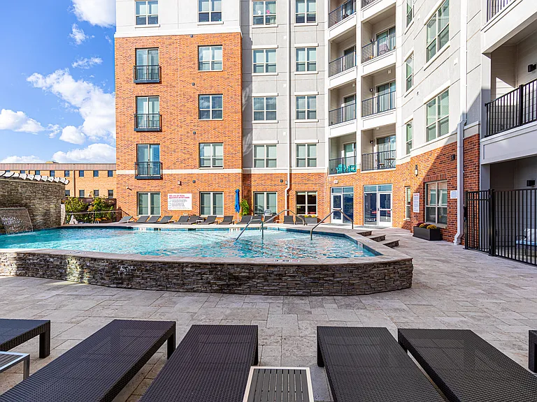 The Barton Apartments — Photo 22