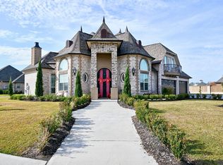 226 Northlake Dr, Thibodaux, LA 70301
