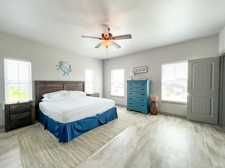 4037 Summit Dr — Photo 23
