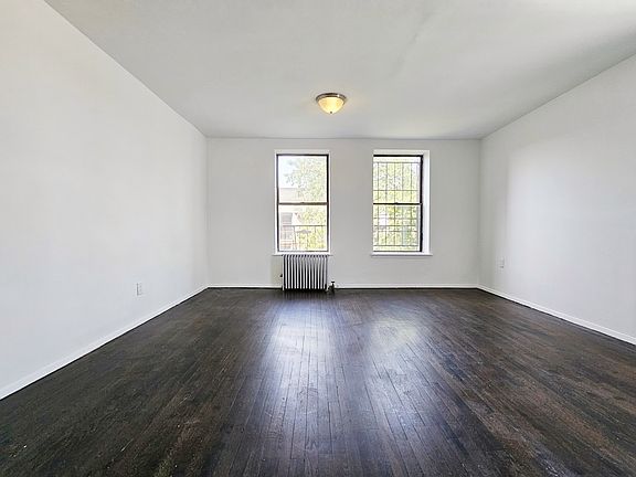 5th image of 927 Putnam Ave APT 4r