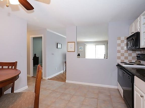 5th image of 145 Essex Ave APT 620