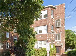 8105 Keating Ave APT 2, Skokie, IL 60076