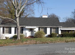 311 E Sycamore St, Lincolnton, NC 28092