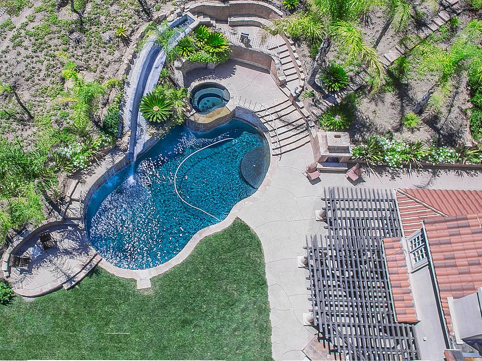 1st image of 5634 Hazelcrest Cir
