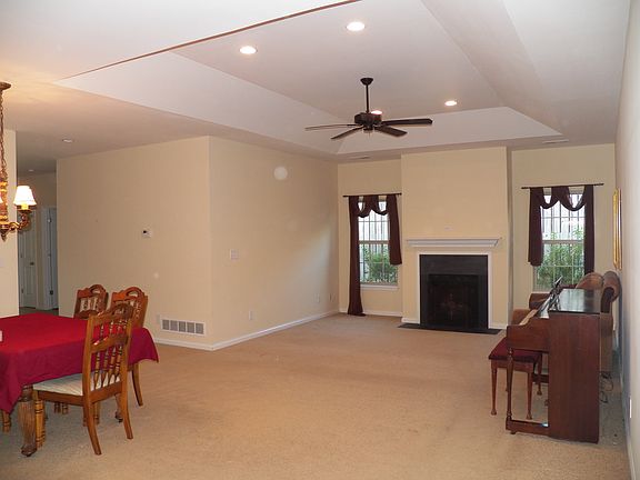 5th image of 1808 Eagles Crest Ln