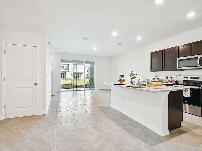5679 English Oak Ln — Photo 16