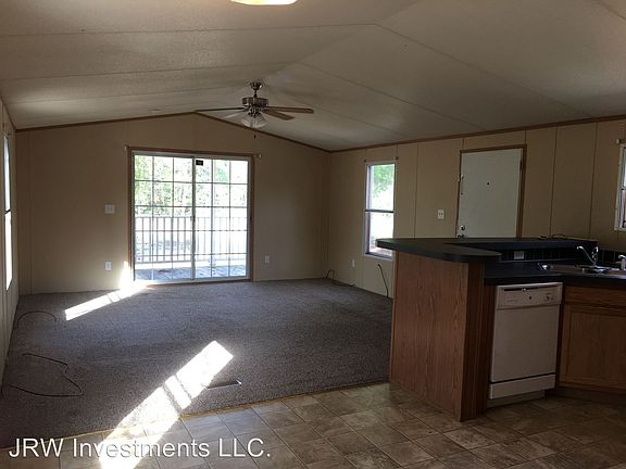 4th image of 43 Ponderosa Blvd