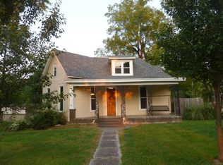 2054 N Jefferson Ave, Springfield, MO 65803