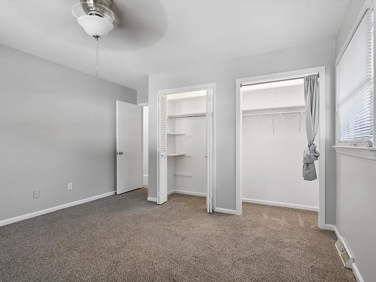 112 Leslie Dr — Photo 33