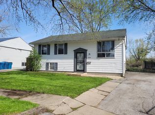 22549 Yates Ave, Sauk Village, IL