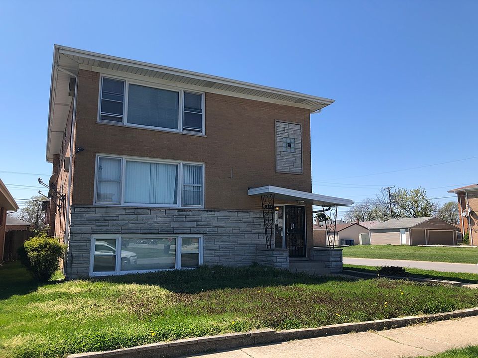 1st image of 372 Yates Ave APT 3