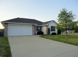113 Canon Ave, Clever, MO 65631