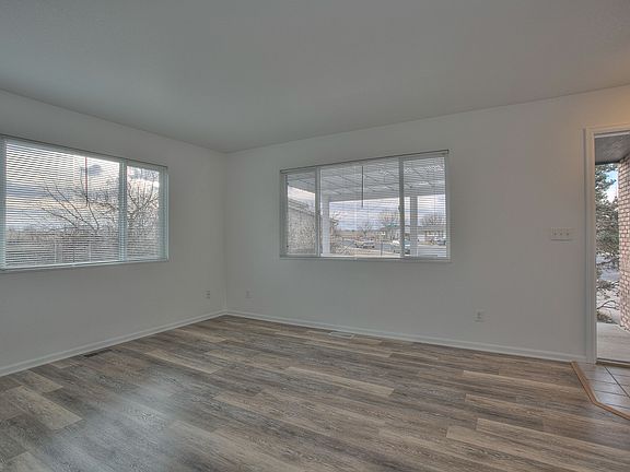 3rd image of 624 26th St SW