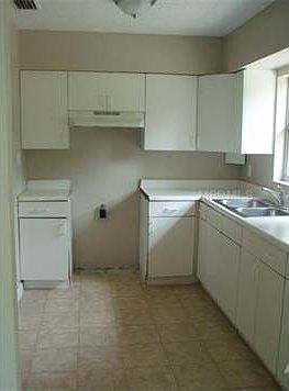 4th image of 1710 Marvy Ave