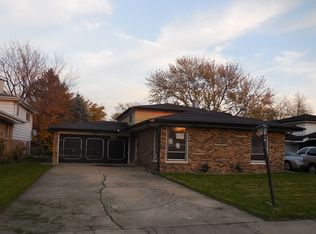 15321 Dante Ave, Dolton, IL