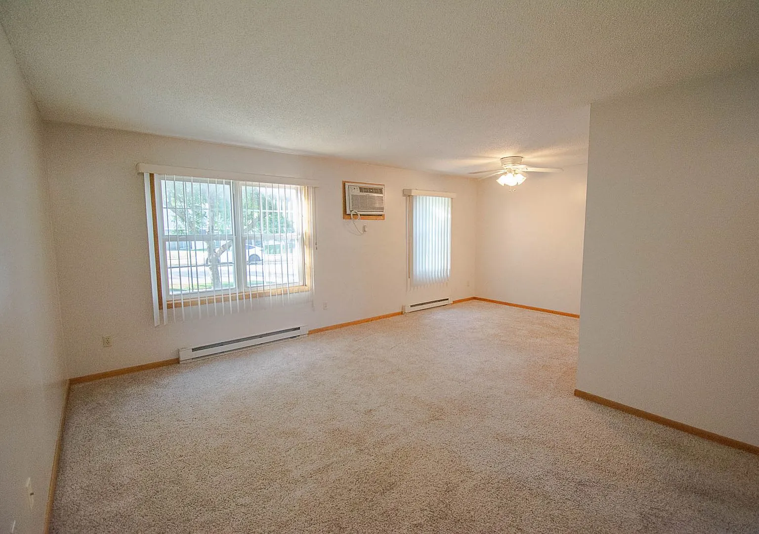 2315 30th Ave NW - Hamilton — Photo 2