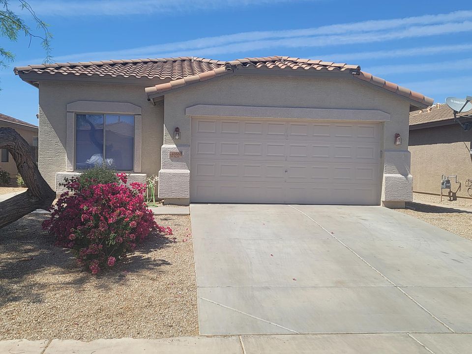 1st image of 43682 W Elm Dr