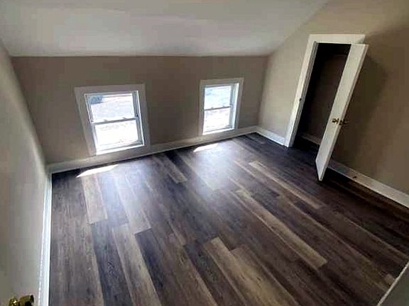 5th image of 1012 Archer St