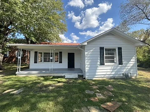 1343 N Dixie Ave