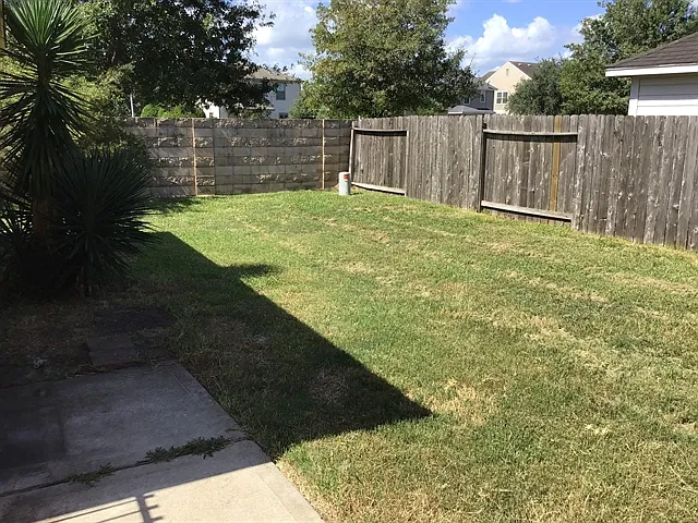 11011 Pierce Valley Dr — Photo 17