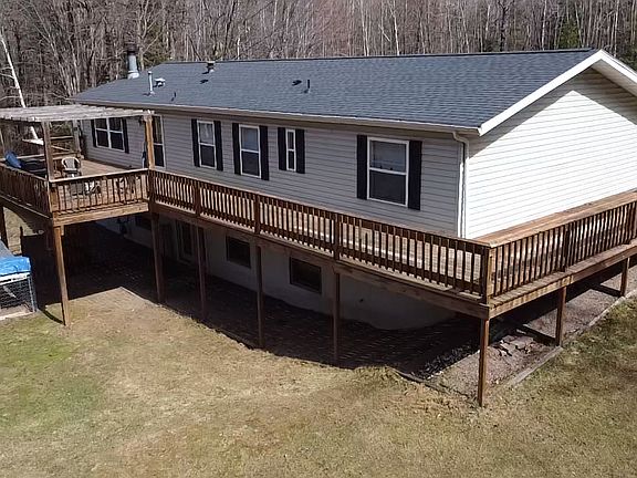 3rd image of 6746 Estelle Dr