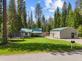 671 Davis Rd, Usk, WA 99180