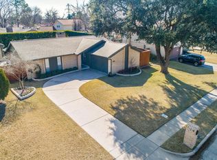 16 Grant Cir, Richardson, TX 75081