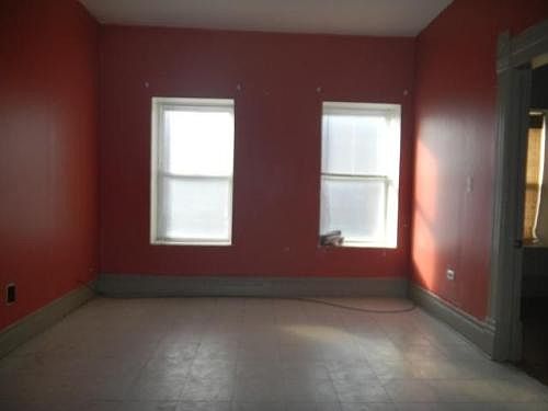 2nd image of 3245 S Morgan St #2