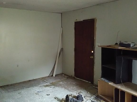 2nd image of 1527 N 49th St