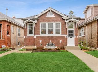 5743 W Eastwood Ave, Chicago, IL 60630