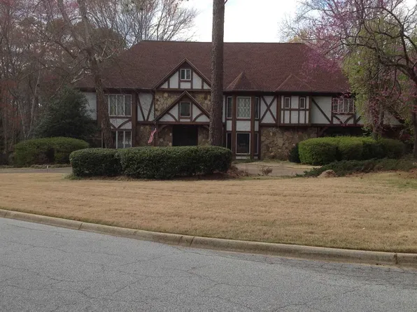 1862 Chedworth Ct, Stone Mountain, GA 30087