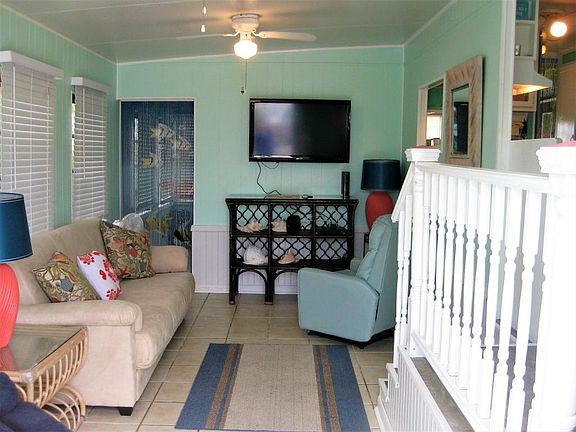 5th image of 701 Spanish Main Dr #499