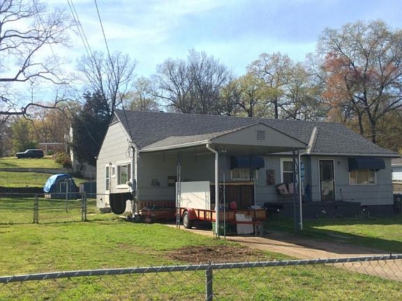 2nd image of 3839 Birmingham Dr
