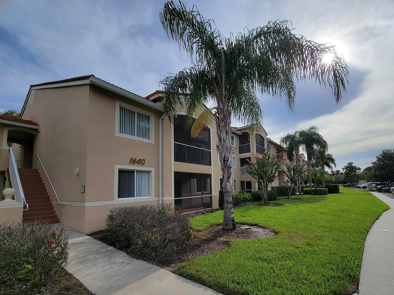 2 bed, 1127 sqft, $1,795 — Photo 2