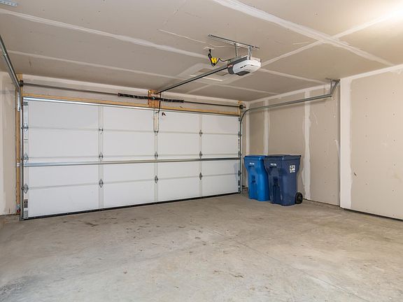 2 Car Garage