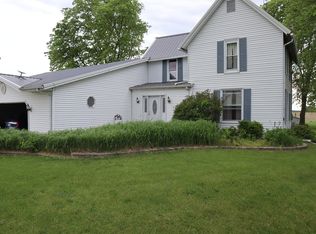 27963-1250 East St, Walnut, IL 61376