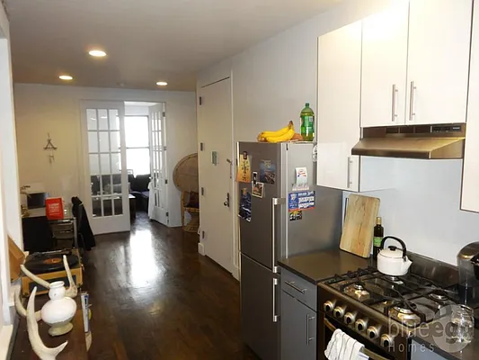 Rented by Blue Egg Realty Corp | media 16