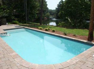 15 Wagon Rd, Hilton Head Island, SC 29928