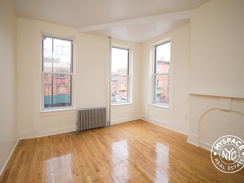 1st image of 942 Bergen St #3