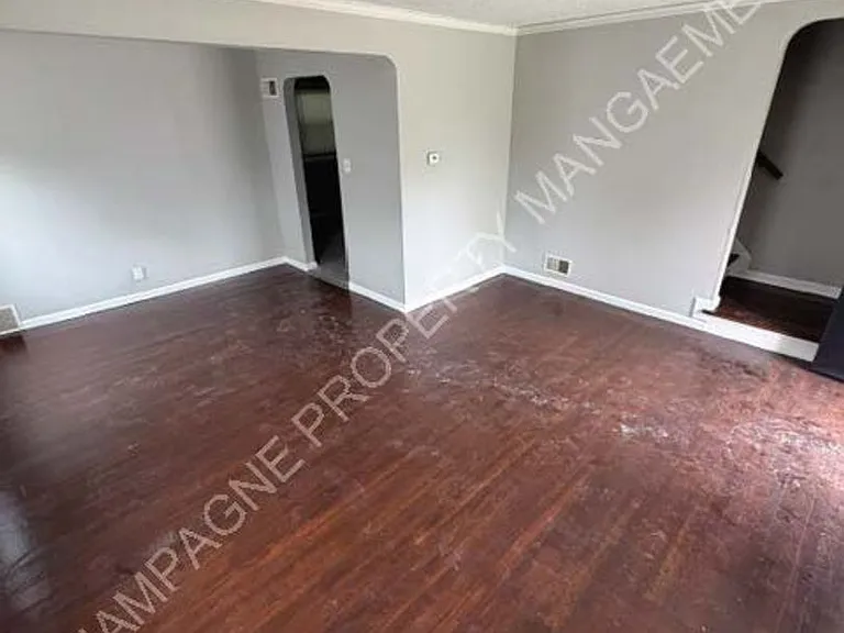5411-5413 E Swope Pkwy — Photo 2