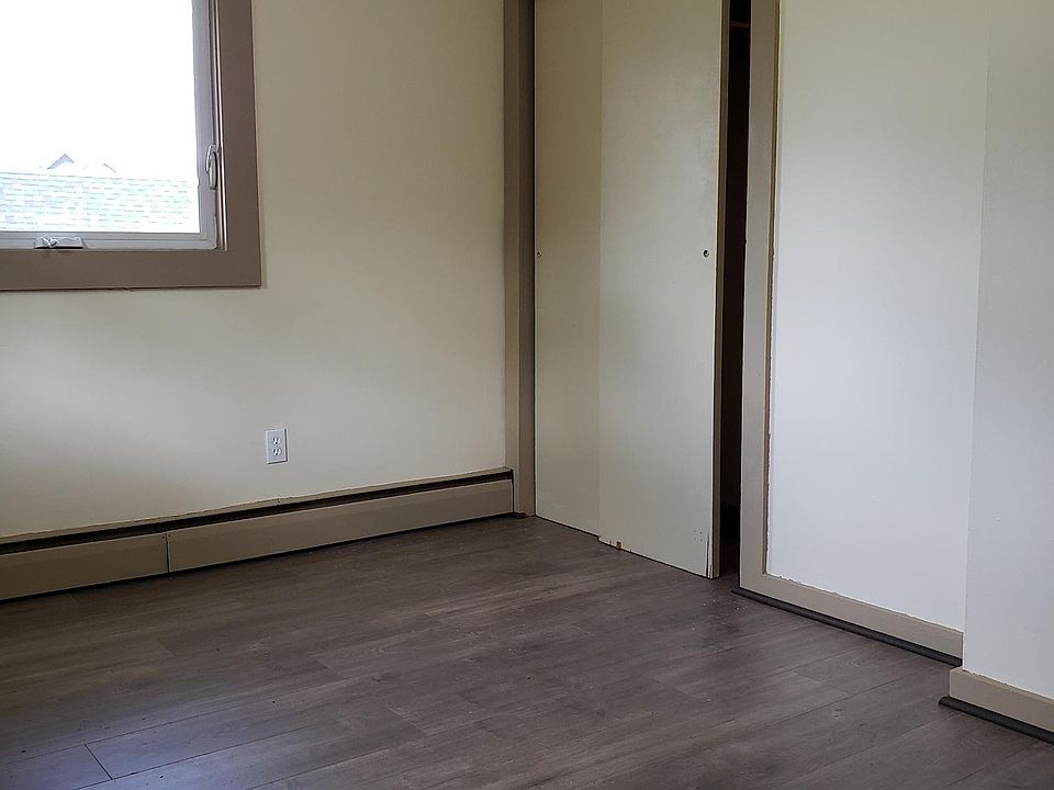 19 Chase St Claremont NH Zillow