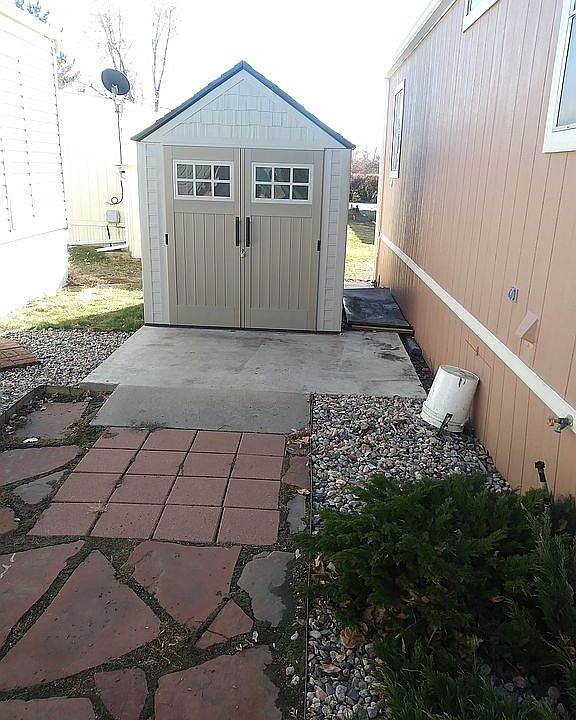 2nd image of 221 W 57th St Lot A72