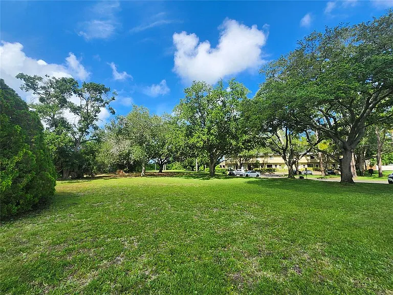 2897 Thaxton Dr #65 — Photo 35