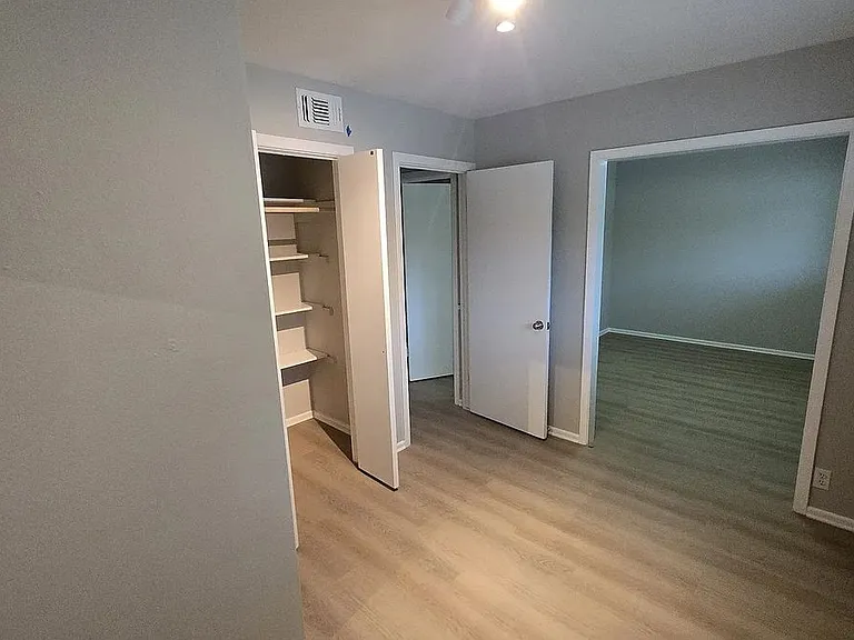 105 W Silver Sands Dr — Photo 16
