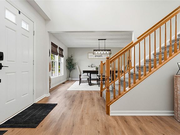 5th image of 224 Beagle Dr